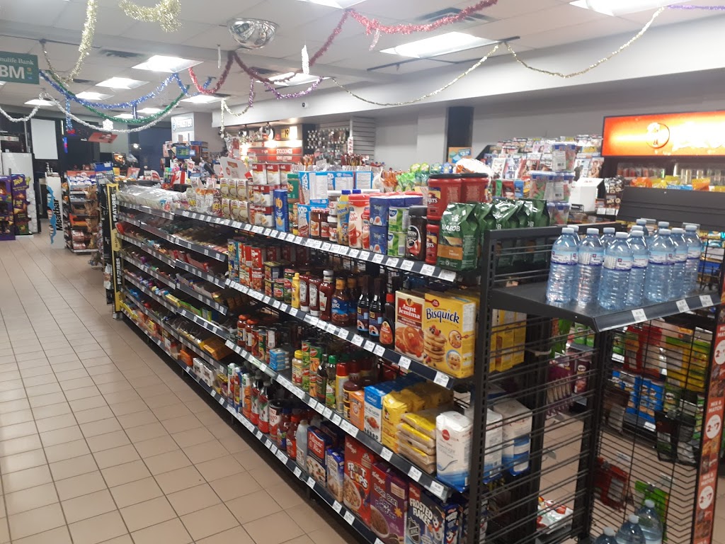 Circle K | 11 Pleasant Blvd, Toronto, ON M4T 1K2, Canada | Phone: (416) 925-7928