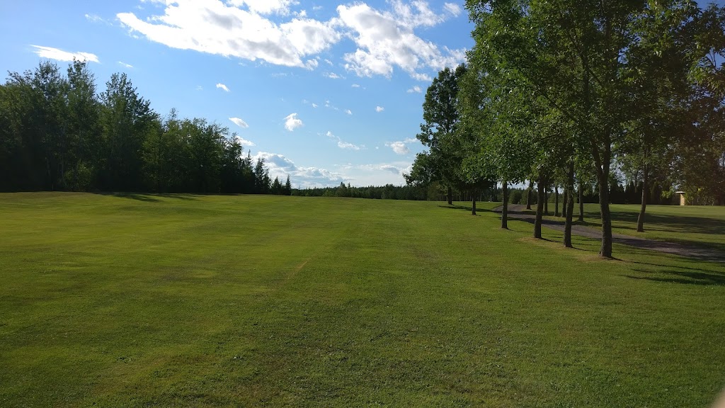 Le Golf St-Étienne | 4483 Rte des Rivières, Saint-Étienne-de-Lauzon, QC G6J 1A8, Canada | Phone: (418) 836-5824