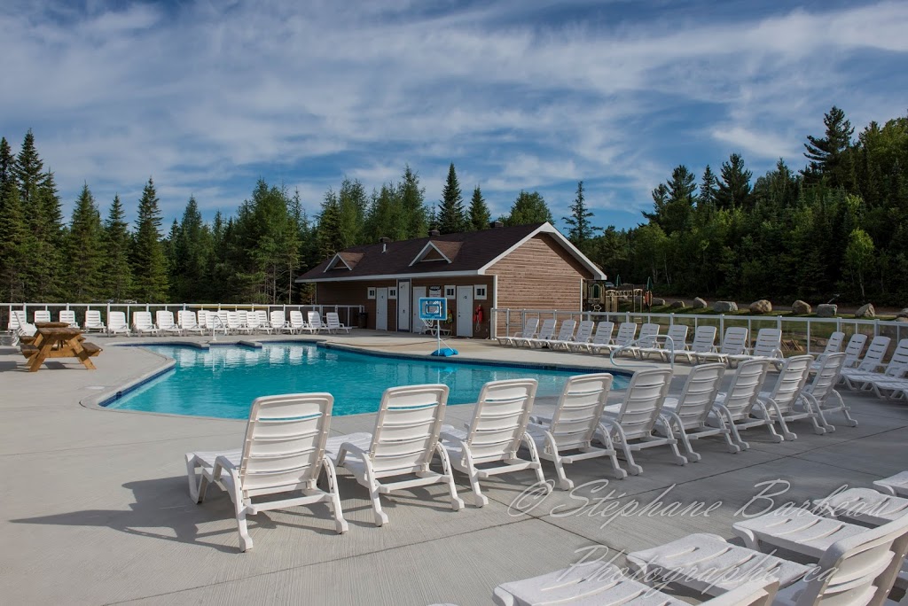 Domaine Vacances Doncaster | 2211 Chemin des Menhirs, Sainte-Lucie-des-Laurentides, QC J0T 2J0, Canada | Phone: (819) 323-2267