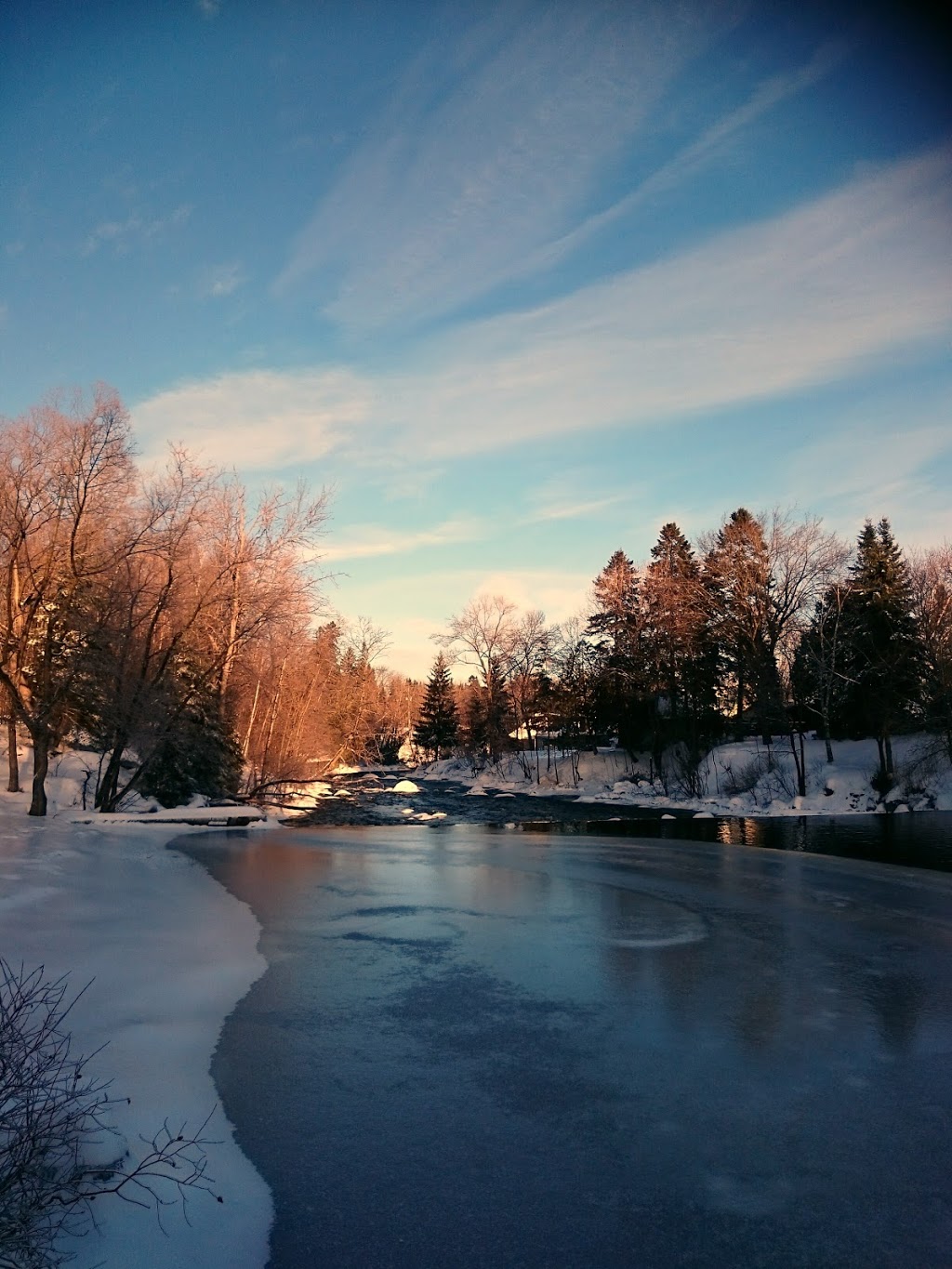 Stationnement du Parc linéaire de la rivière Saint-Charles | Boulevard de la Colline, Québec, QC G3E 1H3, Canada