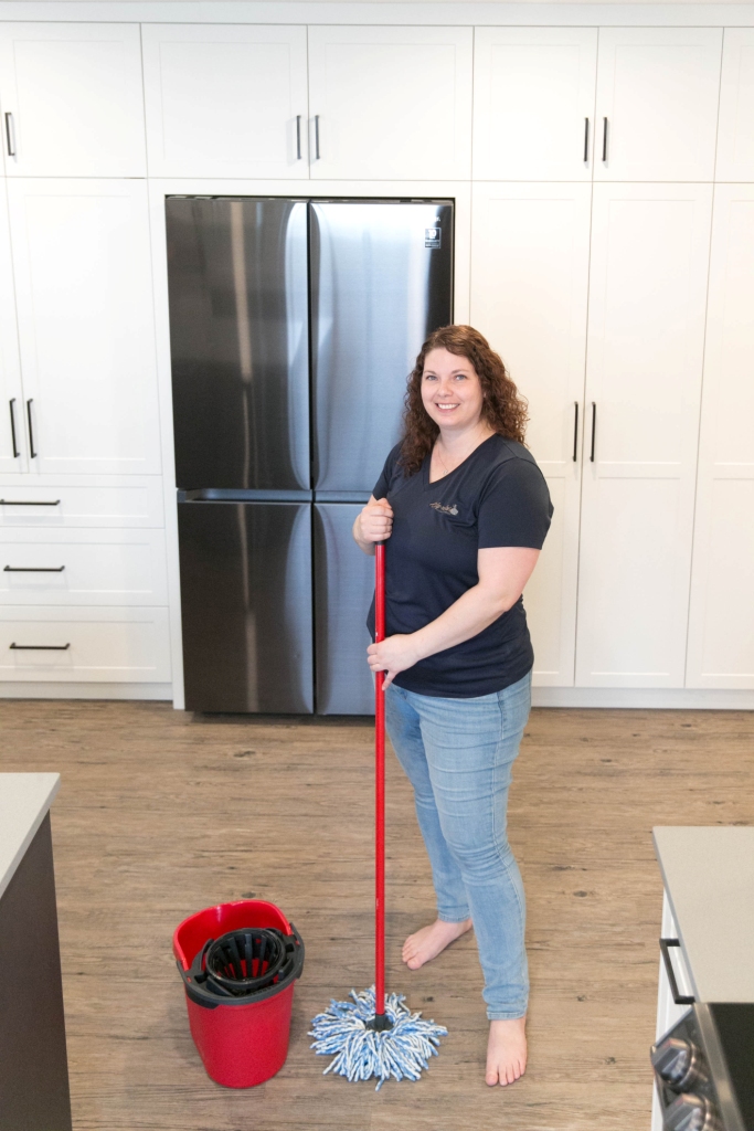 Cindy-rellas cleaning services | Box 998, Morris, MB R0G 1K0, Canada | Phone: (204) 712-5979