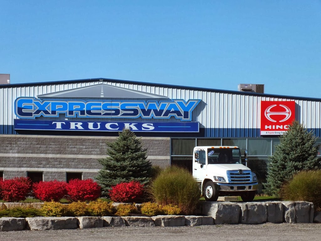 Expressway Trucks | 2943 Cedar Creek Rd, Ayr, ON N0B 1E0, Canada | Phone: (519) 632-9777