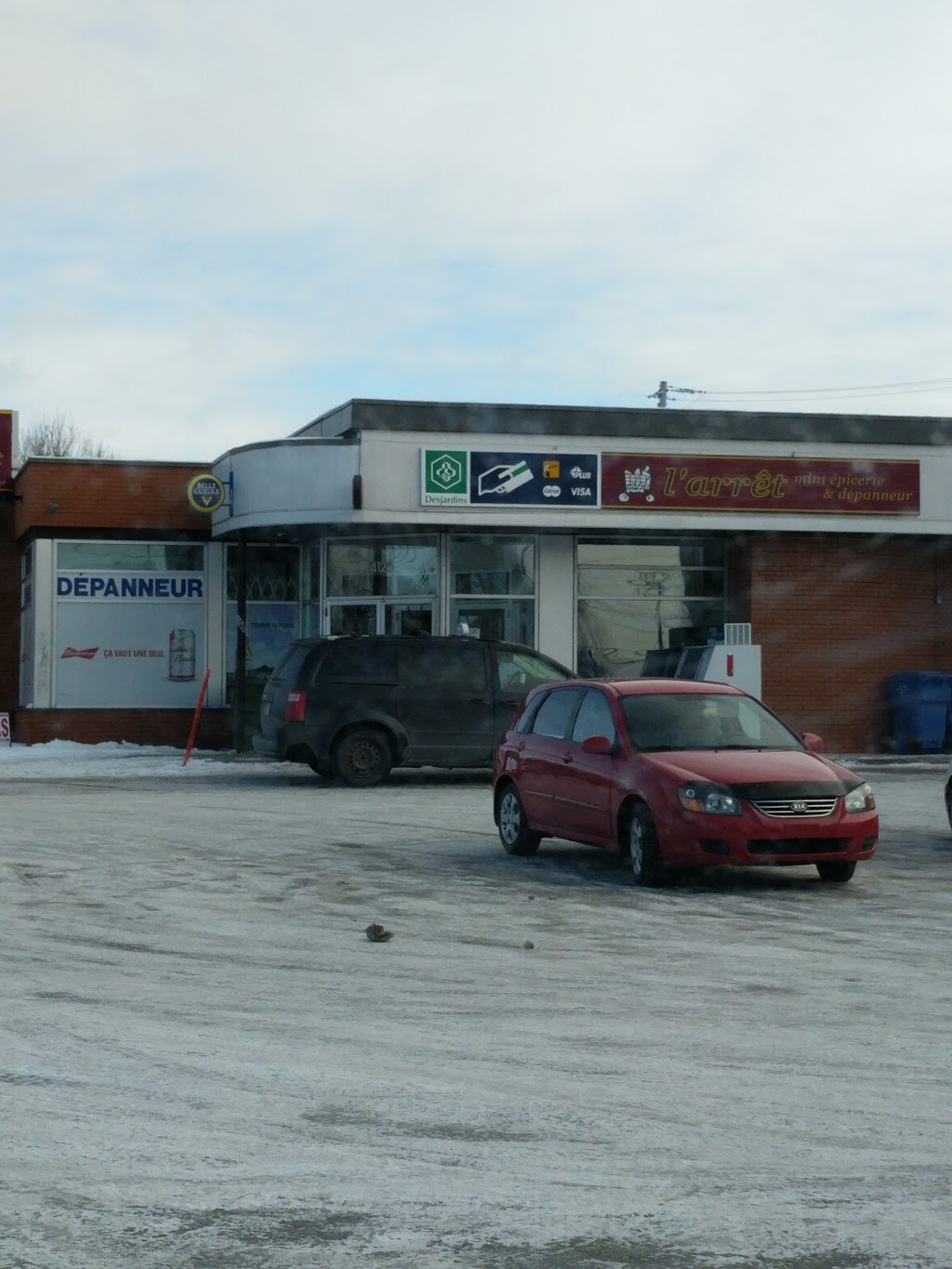 Dépanneur LArrêt | 4125 Boul Saint-Laurent, Sainte-Catherine, QC J5C 2B1, Canada | Phone: (450) 635-4848