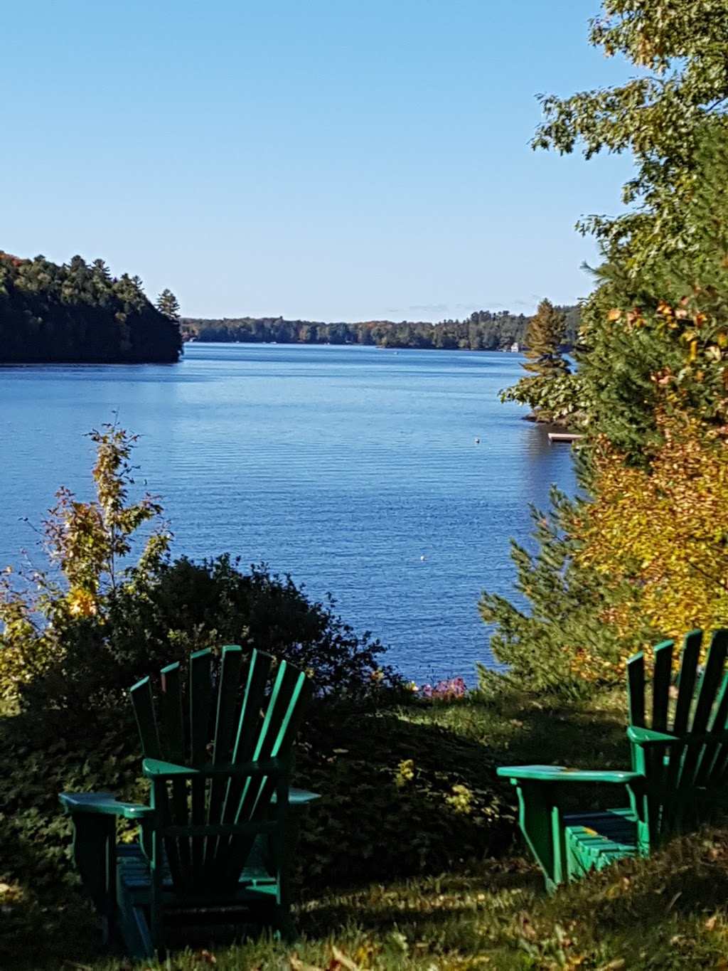 Lakeview Escape On Lake Muskoka | 1515 Hwy. 118 West / Frank Miller Memorial Route, Muskoka Lakes, ON P1L 1W8, Canada | Phone: (705) 645-8558