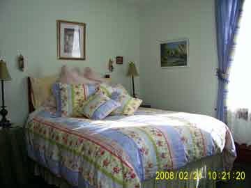 Green Woods Inn | 1368 15, Kingston, ON K7K 0C4, Canada | Phone: (866) 878-1884