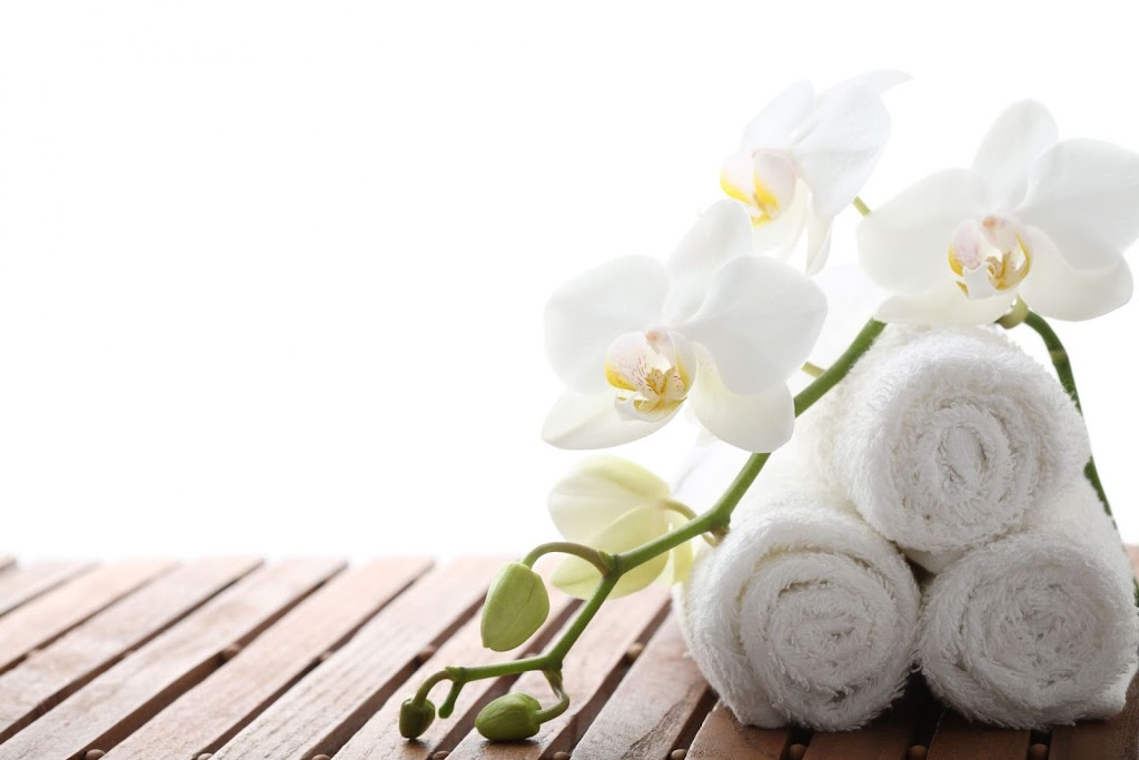 The Little Day Spa | 2784 Simcoe County Rd 124, Duntroon, ON L0M 1H0, Canada | Phone: (705) 321-6560