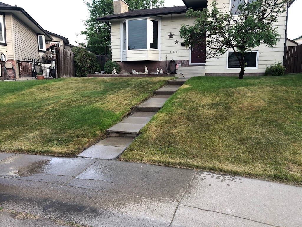 Green Drop Lawns Ltd | 1230 Meridian Rd NE, Calgary, AB T2A 2N9, Canada | Phone: (877) 647-3366