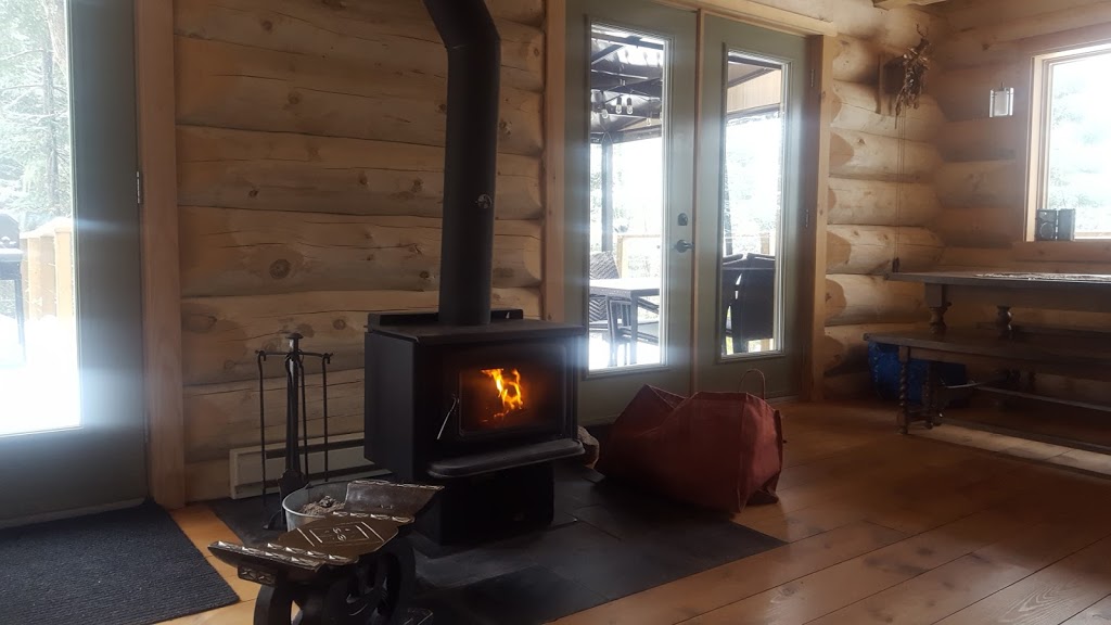 Chalet La Vigie | 600 Chemin Martin-Prévost, Sainte-Béatrix, QC J0K 1Y0, Canada | Phone: (514) 996-4325