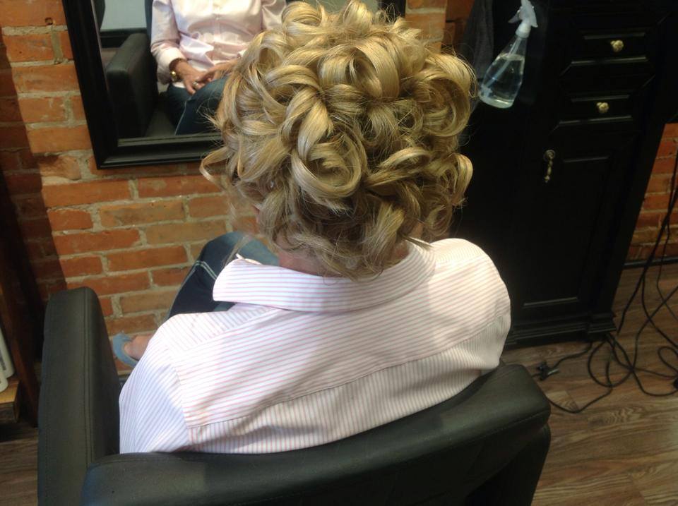 Village Hair Studio | 4 Main St S, Saint George, ON N0E 1N0, Canada | Phone: (519) 414-1100