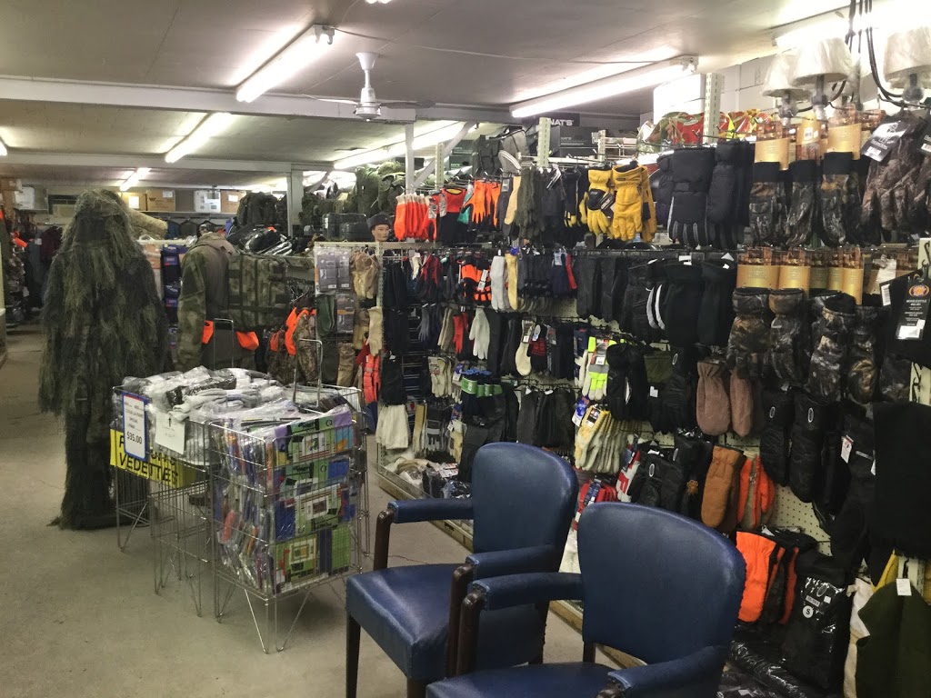 Surplus DArmée, PRO Quincaillerie, J.P. & F. Larochelle Inc. | 3615 Rue Principale, Dunham, QC J0E 1M0, Canada | Phone: (450) 295-2766