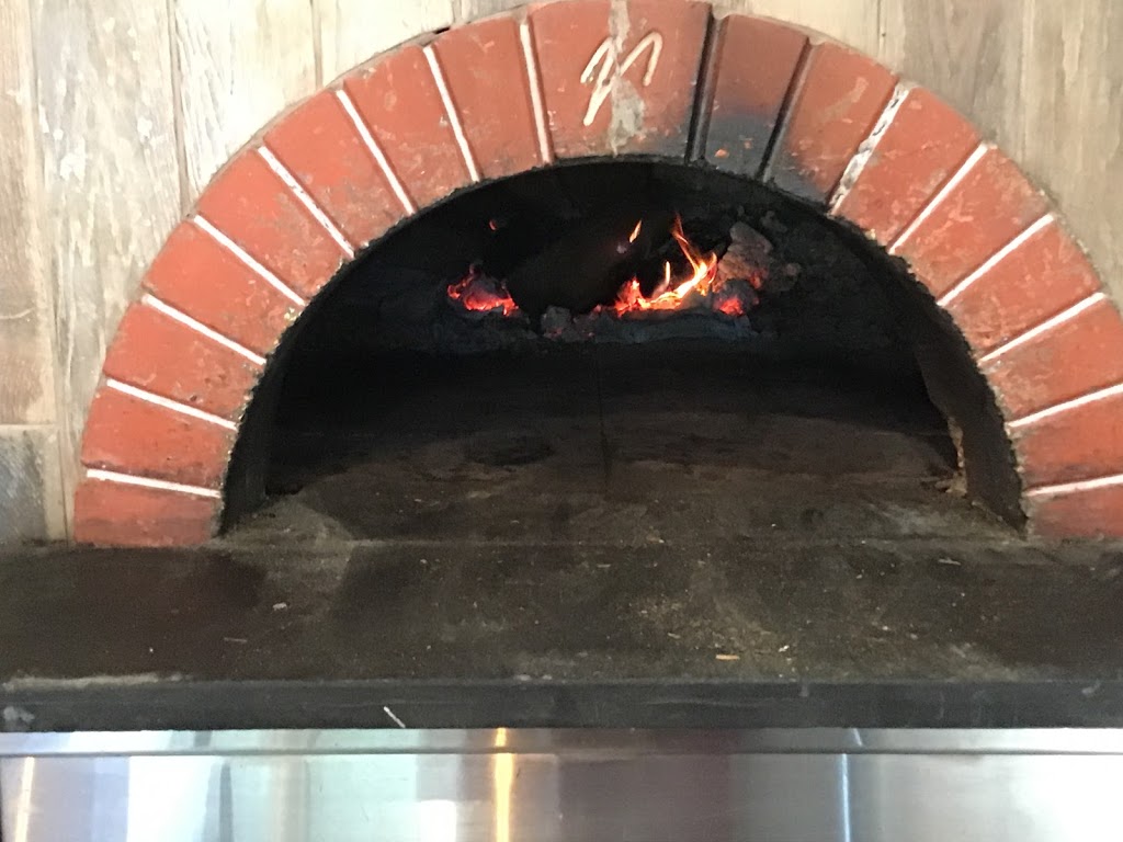 Kbpizzeria | 21 High St, MacTier, ON P0C 1H0, Canada | Phone: (705) 375-3000