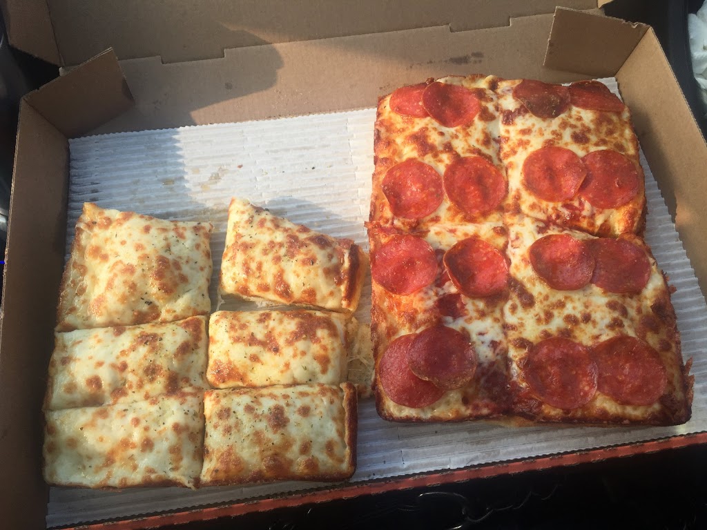 Little Caesars Pizza | 816 Chemong Rd, Peterborough, ON K9H 2L4, Canada | Phone: (705) 749-9989