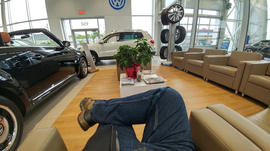 Haut-Richelieu Volkswagen | 950 Rue Douglas, Saint-Jean-sur-Richelieu, QC J3A 1V1, Canada | Phone: (450) 359-4222