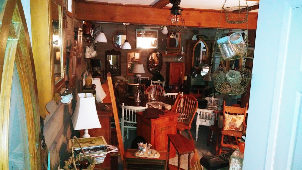 The Little House Studio, antiques and so much more | 19060 Centre St, Mount Albert, ON L0G 1M0, Canada | Phone: (905) 473-2903