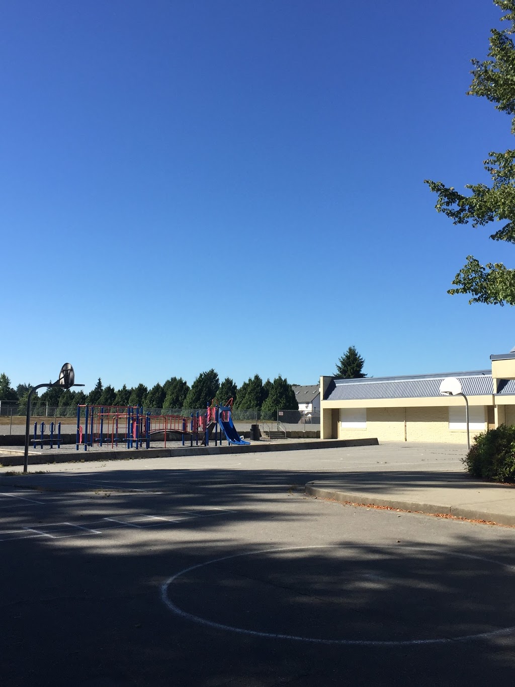 Serpentine Heights Elementary | 16126 93a Ave, Surrey, BC V4N 3A2, Canada | Phone: (604) 589-6322