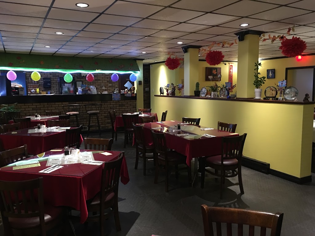 Yellow Leaf Restaurant | 583 Main St, Kingston, NS B0P 1R0, Canada | Phone: (902) 765-0025