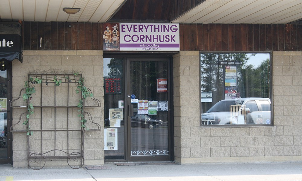 Everything Cornhusk Gallery | 1721 Chiefswood Rd, Ohsweken, ON N0A 1M0, Canada | Phone: (519) 717-2644
