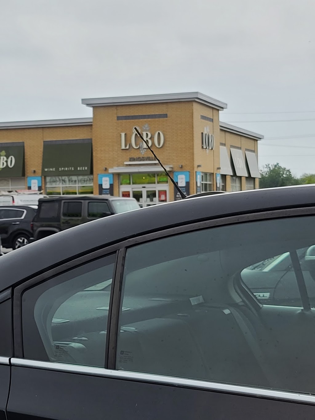 LCBO | 410 Main St E, Kingsville, ON N9Y 1A7, Canada | Phone: (519) 733-5223