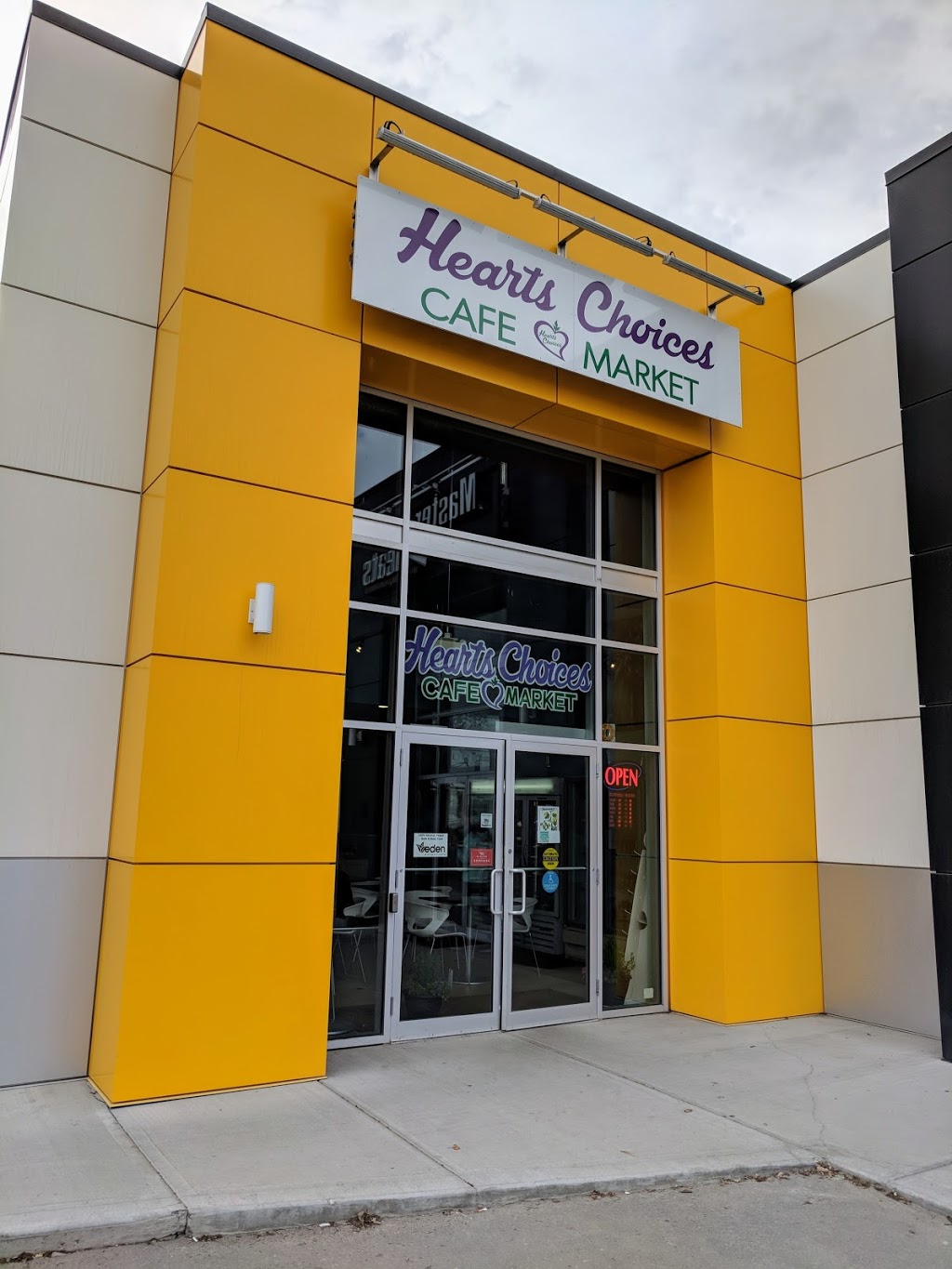 Hearts Choices Cafe Market | 4127 6 St NE, Calgary, AB T2E 6V5, Canada | Phone: (403) 276-2163