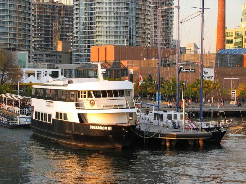 Cruise Toronto | 249 Queens Quay W #111, Toronto, ON M5J 2N5, Canada | Phone: (416) 260-6355