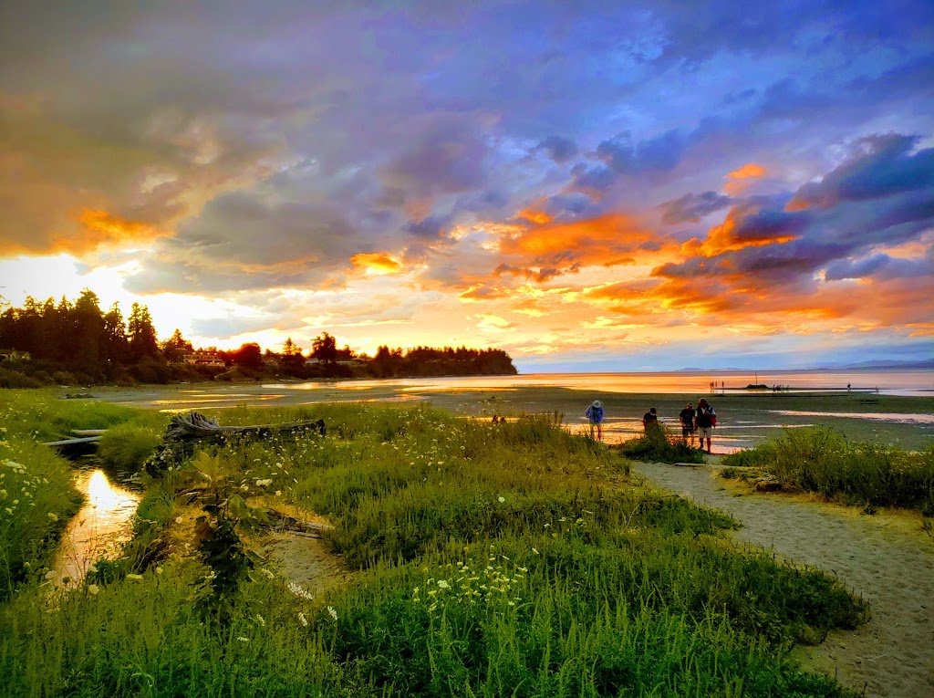 The Beach Club Resort - Bellstar Hotels & Resorts | 181 Beachside Dr, Parksville, BC V9P 2H5, Canada | Phone: (250) 248-8999