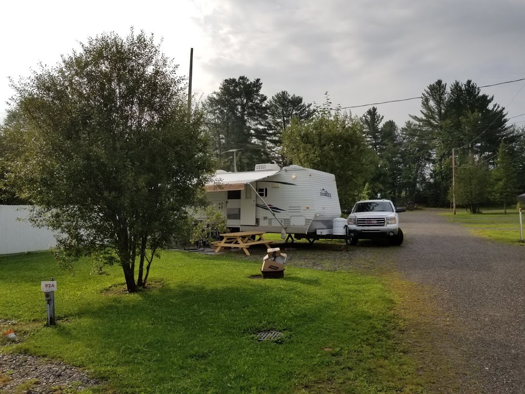 Camping De LEstrie | 630 Chemin de Frost Village, Shefford, QC J2M 1C1, Canada | Phone: (450) 539-3728