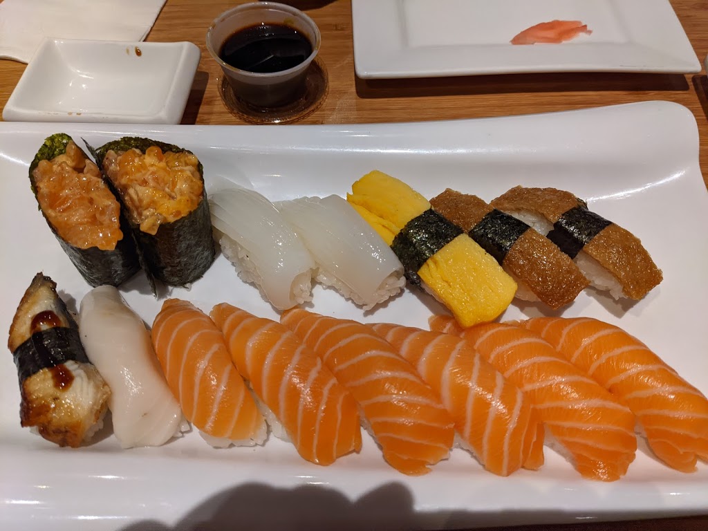 Makimono Sushi Bar & Restaurant | 1300 Harmony Rd N, Oshawa, ON L1H 7K5, Canada | Phone: (905) 579-2200