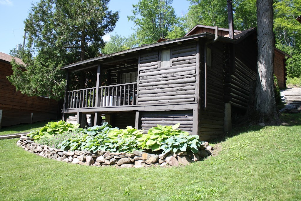 Land O Lakes Lodge | 1122 Lodge Rd, Clarendon Station, ON K0H 1J0, Canada | Phone: (613) 279-2530