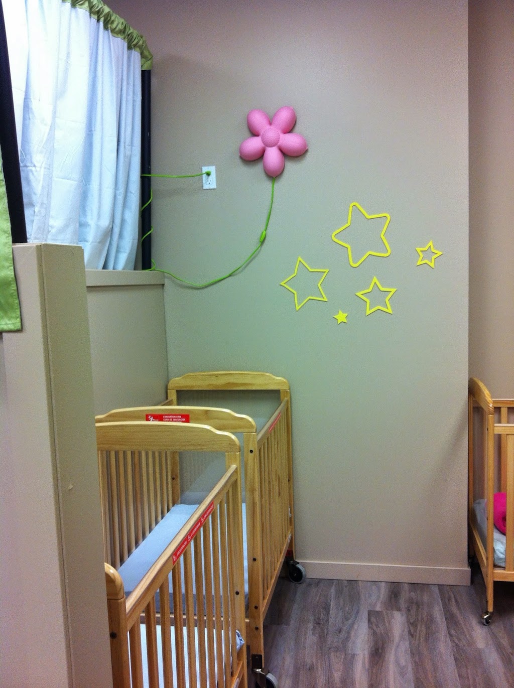 Parkside Daycare | 145 Hamilton St N, Waterdown, ON L0R 2H6, Canada | Phone: (905) 690-1322