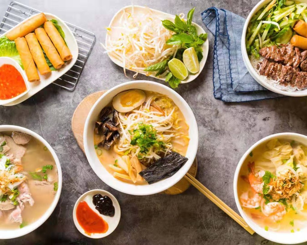 Pho Ramen Noodles House | 20550 Hwy 11, Bradford, ON L3Z 2B2, Canada | Phone: (905) 775-6626