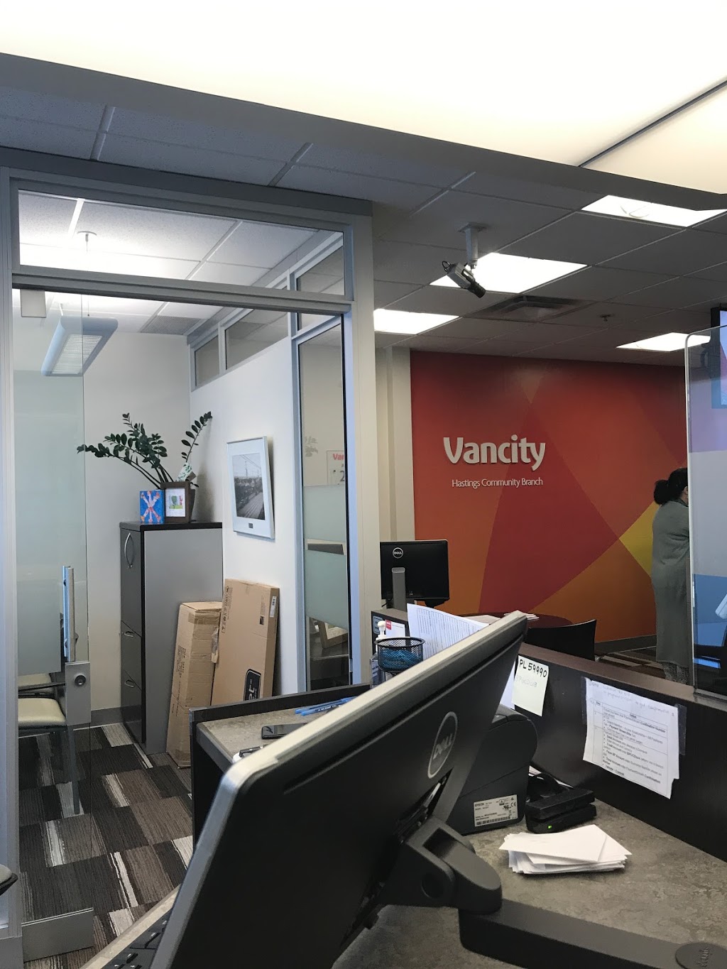 Vancity | 2510 E Hastings St, Vancouver, BC V5K 1Z3, Canada | Phone: (604) 877-7000