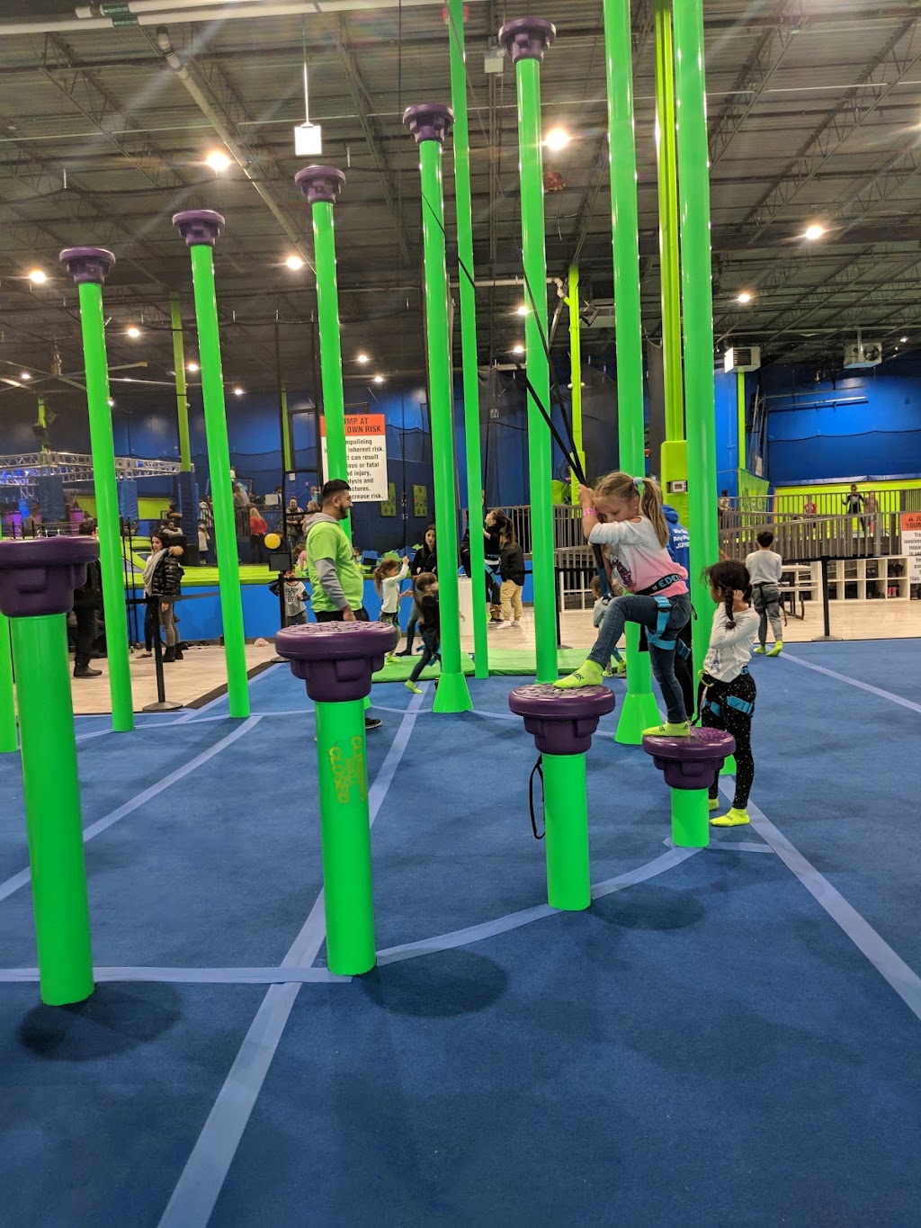 Air Riderz Adventure Park Vaughan | 570 Applewood Crescent #3, Concord, ON L4K 4B4, Canada | Phone: (905) 695-7011