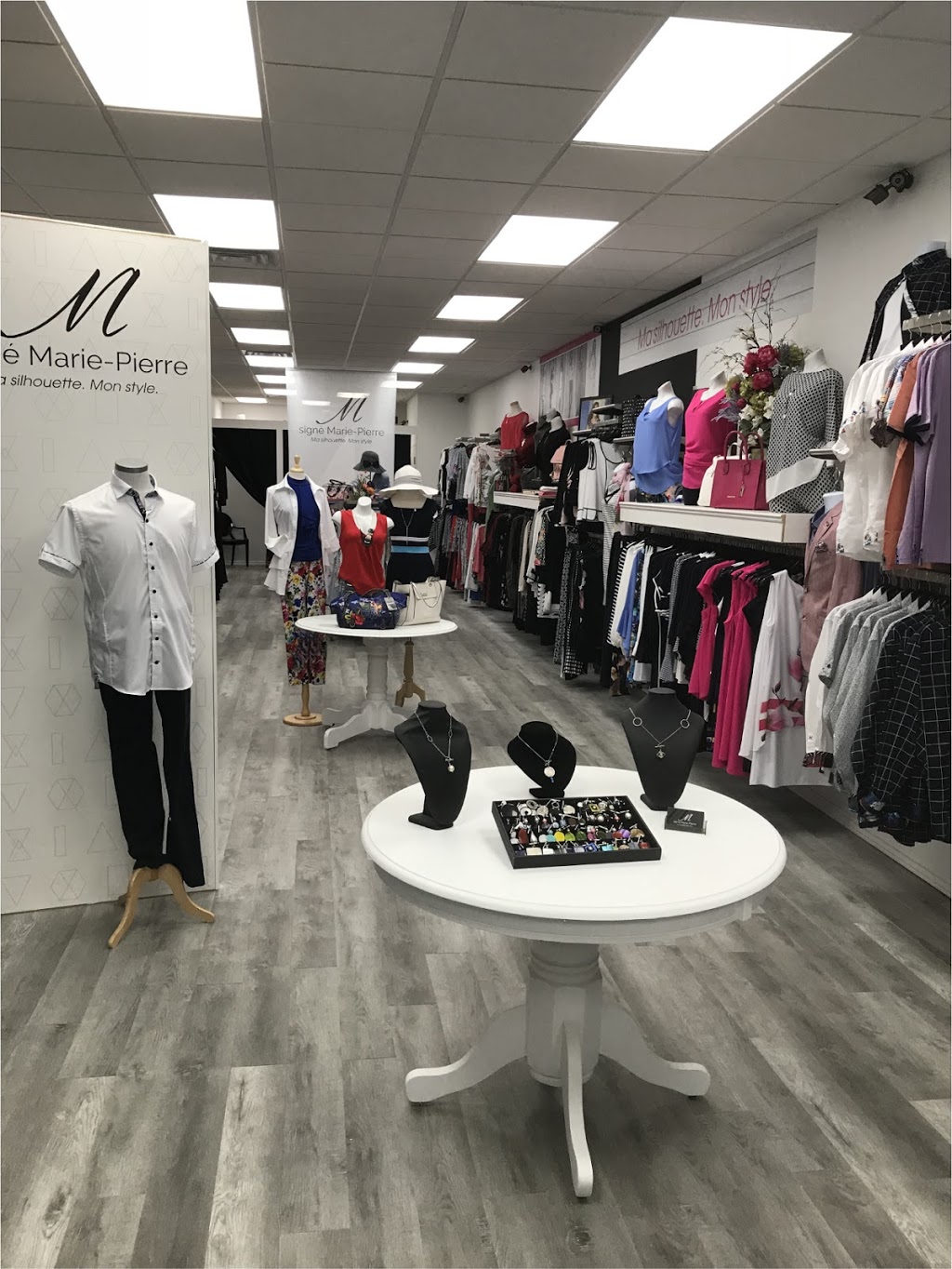 Au Feminin Pluriel | 505 Boulevard Arthur-Sauvé, Saint-Eustache, QC J7P 4X4, Canada | Phone: (450) 473-7015