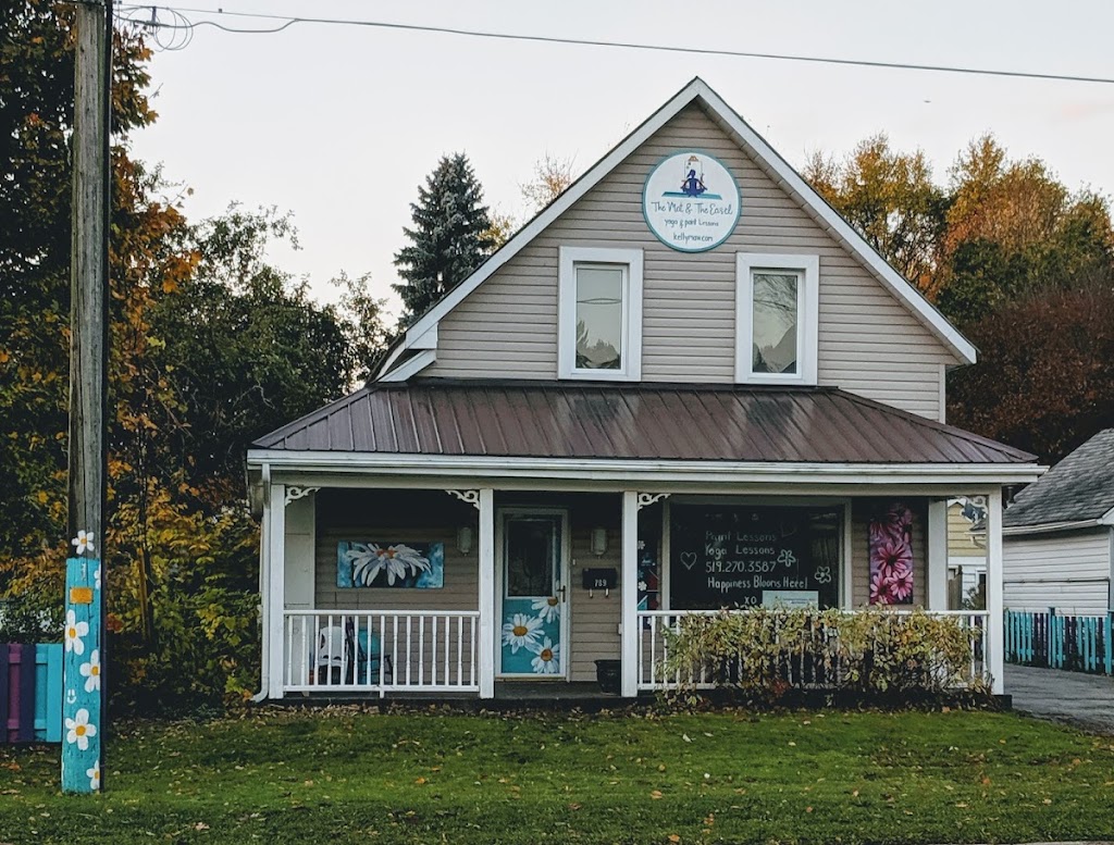 Kelly Maw The Mat and The Easel | 789 16th St E, Owen Sound, ON N4K 1Y8, Canada | Phone: (519) 270-3587