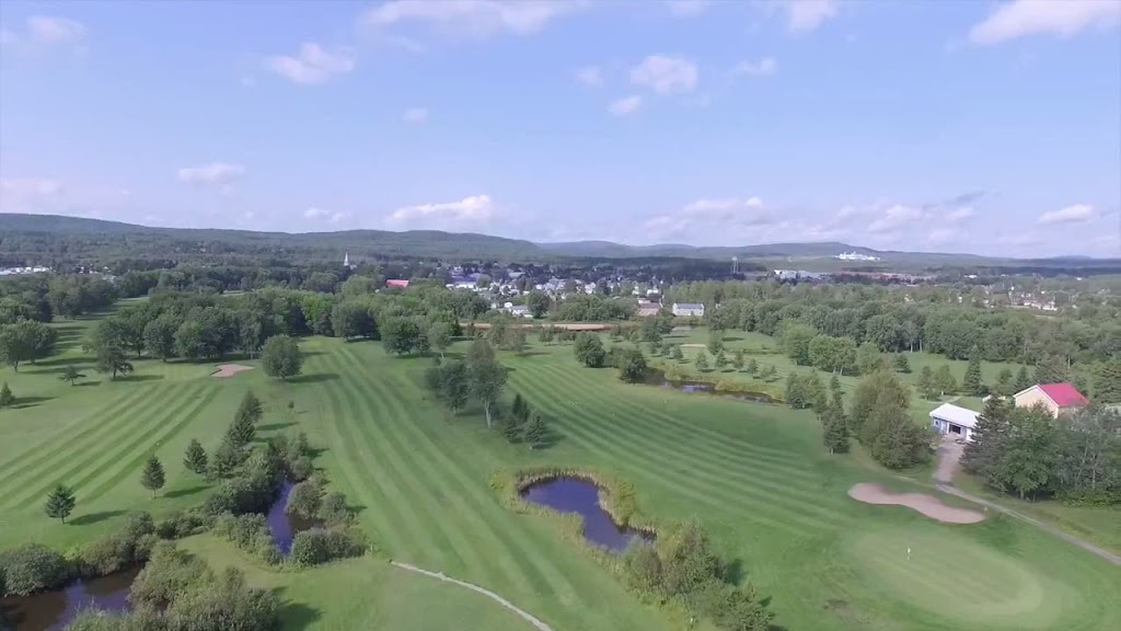 Club De Golf St-Michel-Des-Saints | 220 Chem. du Mont-Trinité, Saint-Michel-des-Saints, QC J0K 3B0, Canada | Phone: (450) 833-5050