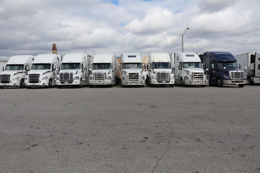 Dalliance Truck Sales | 1905 Shawson Dr, Mississauga, ON L4W 1T9, Canada | Phone: (905) 581-5766