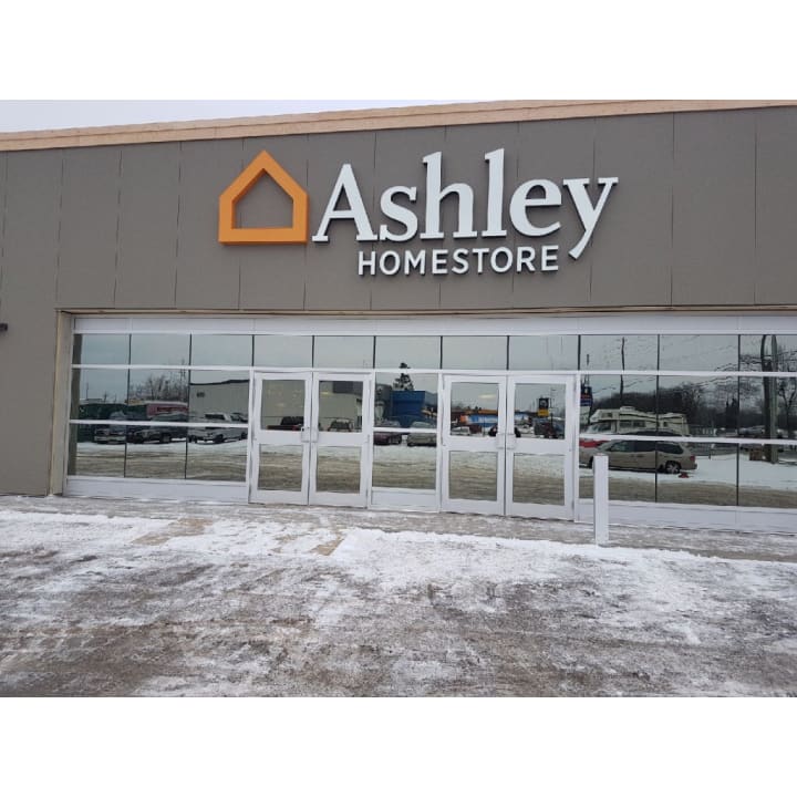 Ashley Homestore - Thunder Bay | 640 Balmoral St, Thunder Bay, ON P7C 5G9, Canada | Phone: (807) 476-1466