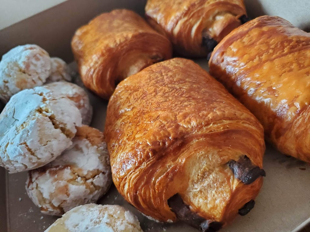 Boulangerie La Notre | 15216 Rue de St Augustin, Mirabel, QC J7N 1X1, Canada | Phone: (514) 325-3441