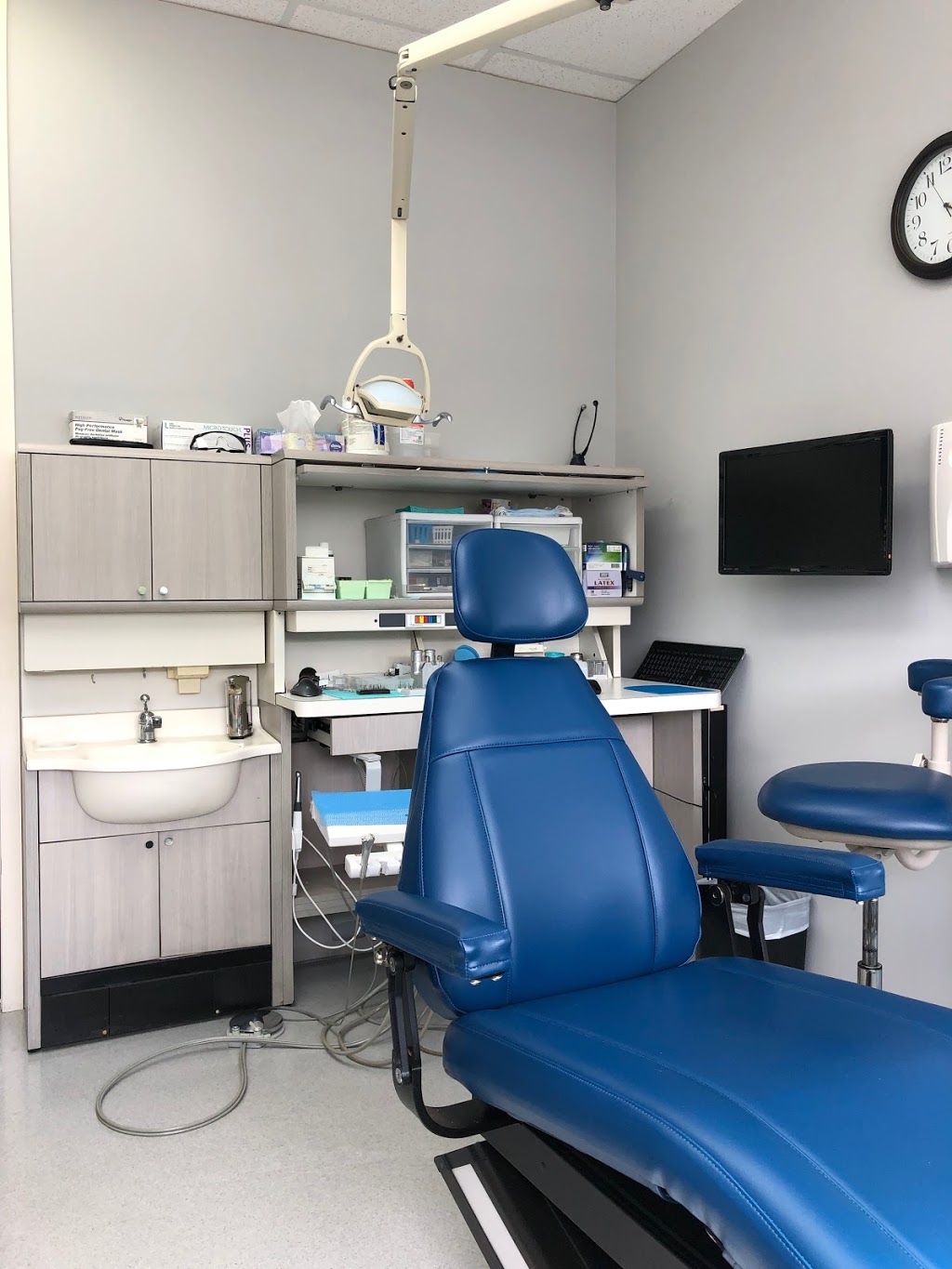 Altitude Dental | 3001 Gordon Ave #204, Coquitlam, BC V3C 2K7, Canada | Phone: (604) 944-0100