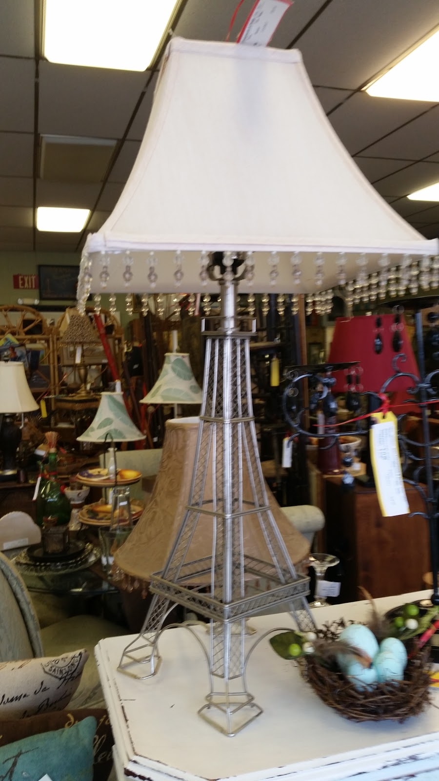 Ditto Consignments & Design | 37017 Green St, New Baltimore, MI 48047, USA | Phone: (586) 716-9400