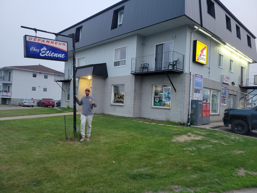 Le Dépanneur | 186 Av. Jean Dolbeau, Dolbeau-Mistassini, QC G8L 3J6, Canada | Phone: (418) 276-5578