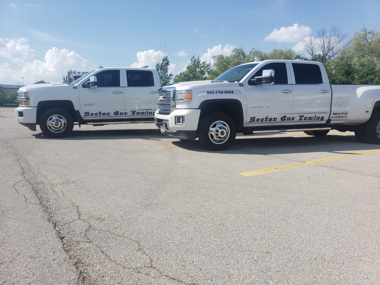 Sector One Towing | 928 Queenston Rd, Stoney Creek, ON L8G 1B7, Canada | Phone: (905) 745-8698