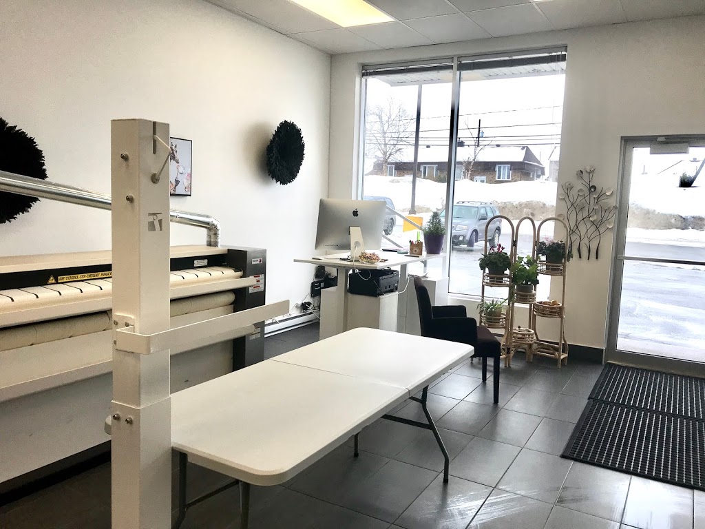 Blanchisserie Sandy | 344B Rue Seigneuriale, Québec, QC G1C 3P9, Canada | Phone: (581) 305-4368