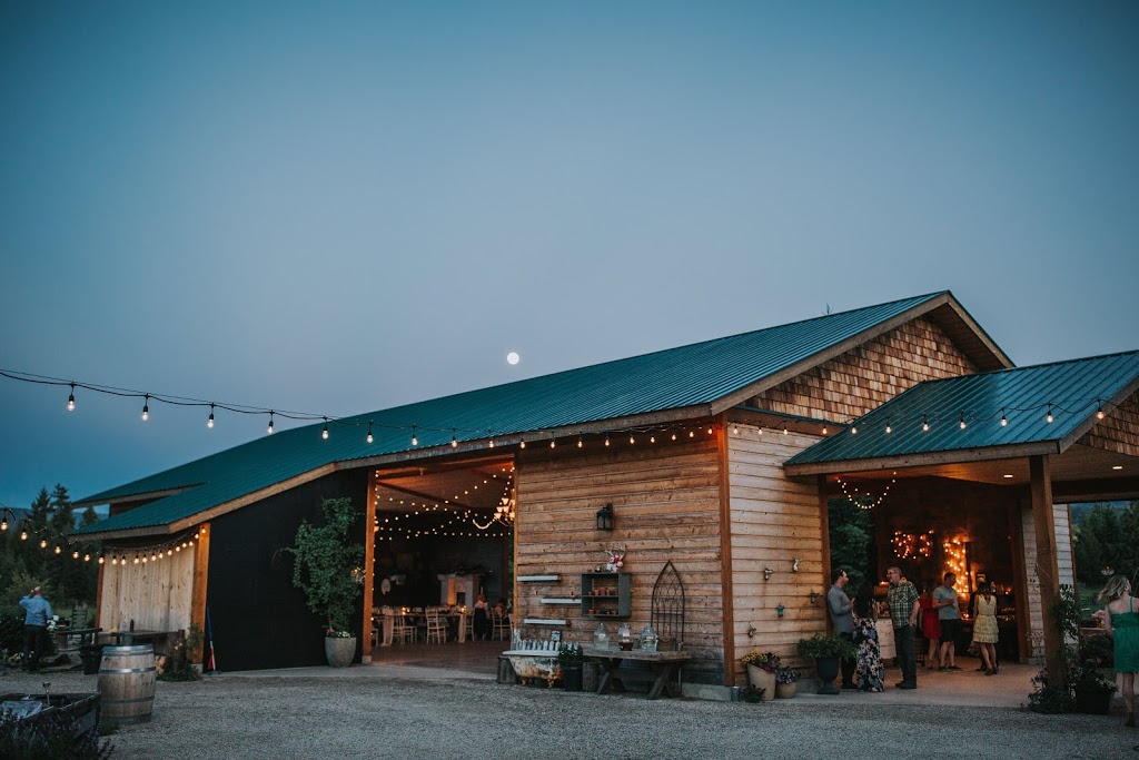 Rustic Wedding / High Country Tree Farm | 2046 Well Banks Rd, Sorrento, BC V0E 2W1, Canada | Phone: (250) 517-0752