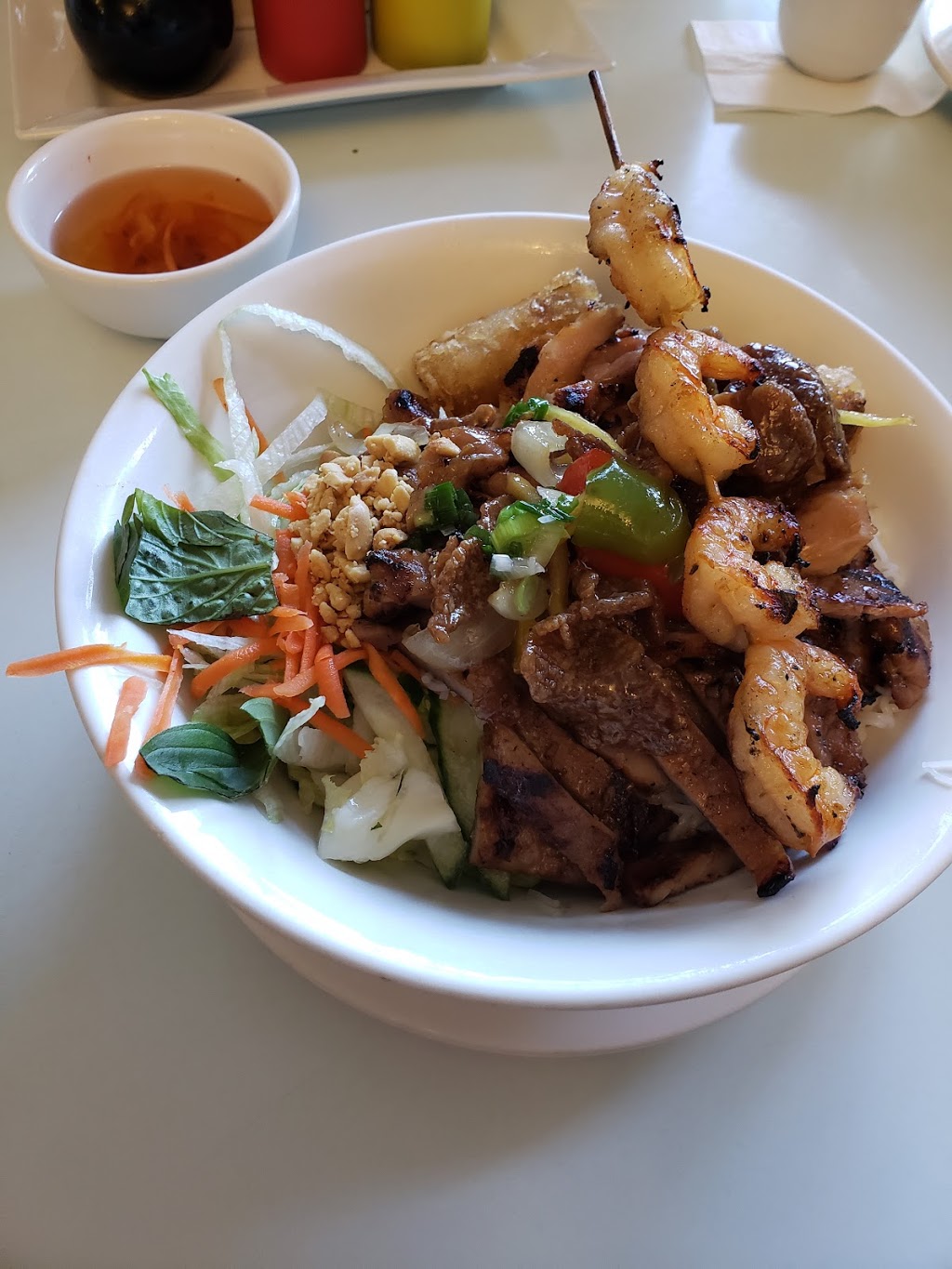 Golden Bird Restaurant | 10542 97 St NW, Edmonton, AB T5H 2L2, Canada | Phone: (780) 420-1612