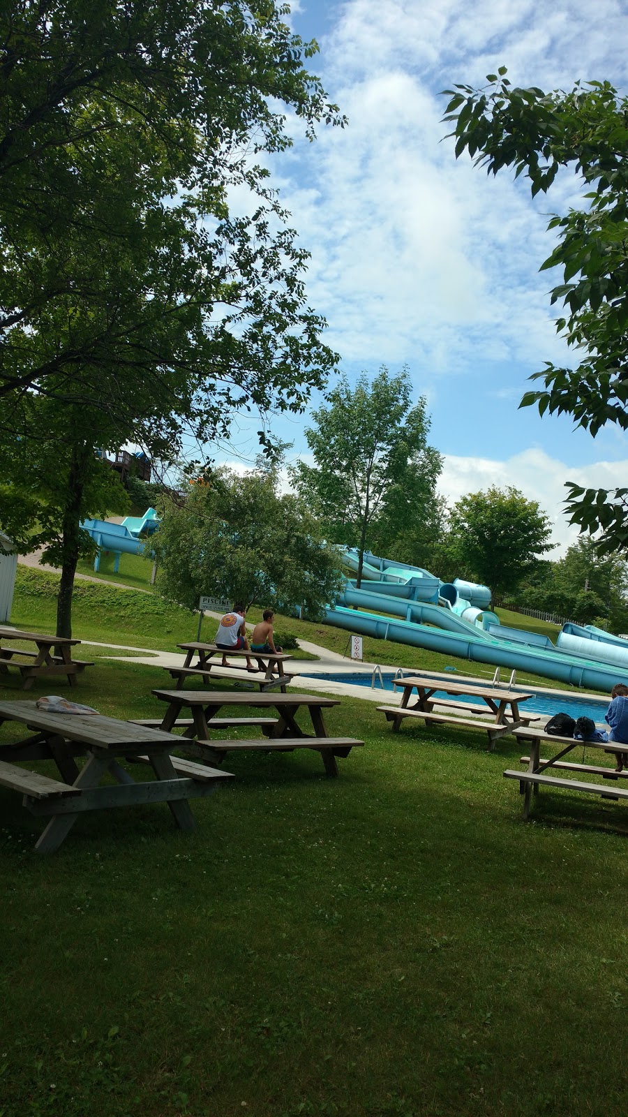 Camping Aqua Parc St-Pie | 286 Chemin de Saint-Dominique, Saint-Pie, QC J0H 1W0, Canada | Phone: (450) 772-2614