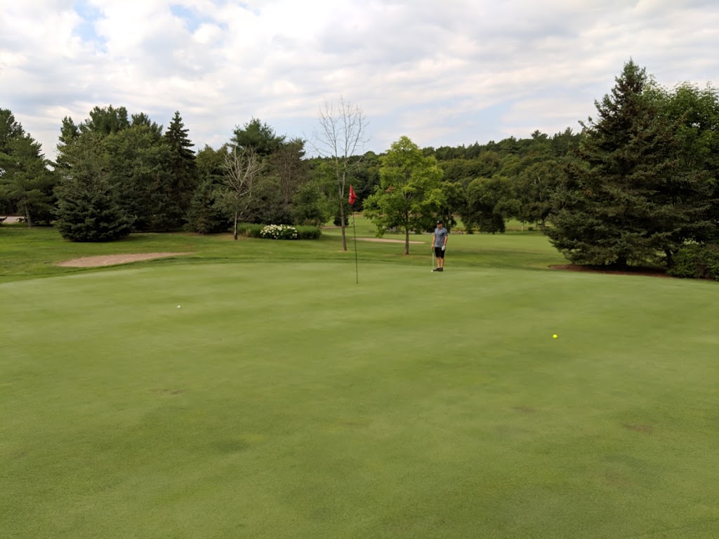 The Fairways at Kirrie Glen | 1838 Kirrie Glen Road, Hwy 118 W, Bracebridge, ON P1L 1W8, Canada | Phone: (705) 645-4520