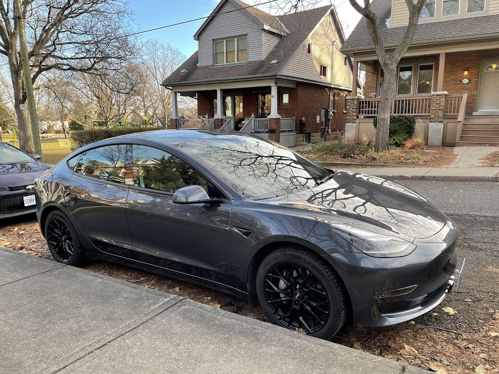 Tesla Collision | 891 Progress Ct, Oakville, ON L6L 6K1, Canada | Phone: (289) 813-0630