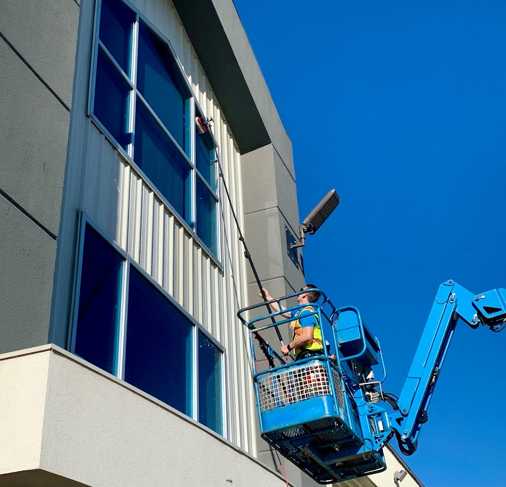 Squeaky D Window Cleaning | 1903 22 Ave NW, Calgary, AB T2M 1R8, Canada | Phone: (403) 354-4434