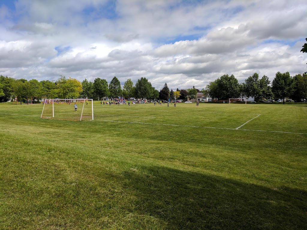 Parc Claude-Melançon | Rue des Fauvettes, Boucherville, QC J4B 5G7, Canada